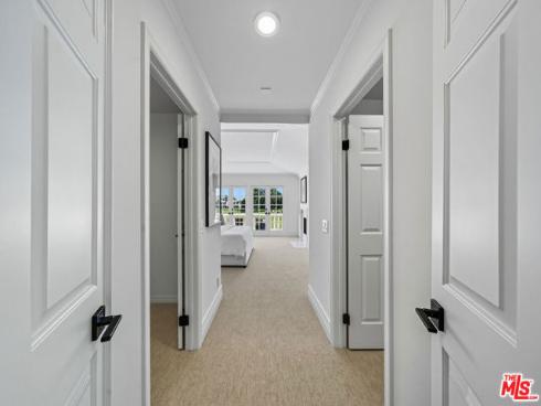 19382 Woodlands Drive, Huntington Beach, CA