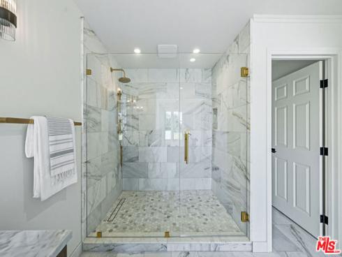 19382 Woodlands Drive, Huntington Beach, CA