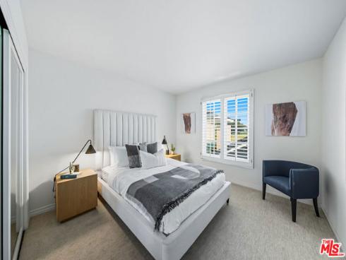 19382 Woodlands Drive, Huntington Beach, CA