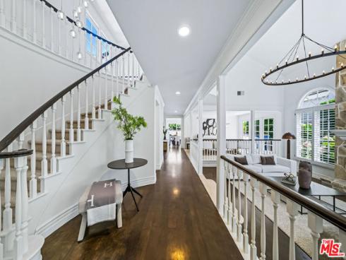 19382 Woodlands Drive, Huntington Beach, CA