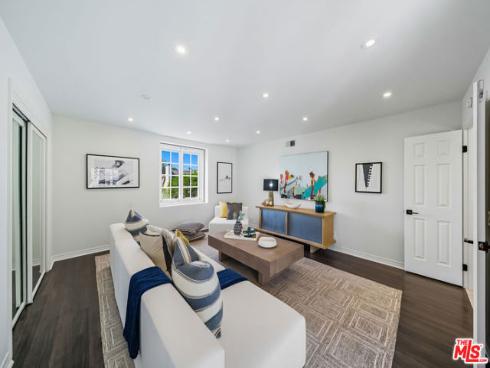 19382 Woodlands Drive, Huntington Beach, CA