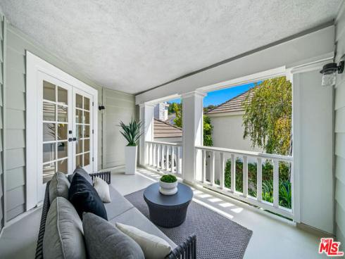 19382 Woodlands Drive, Huntington Beach, CA