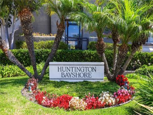 430  Lake  304  Street, Huntington Beach, CA