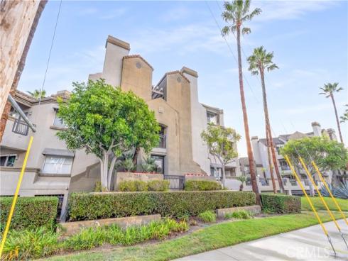 430  Lake  304  Street, Huntington Beach, CA