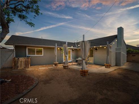 6022 Larchwood Drive, Huntington Beach, CA