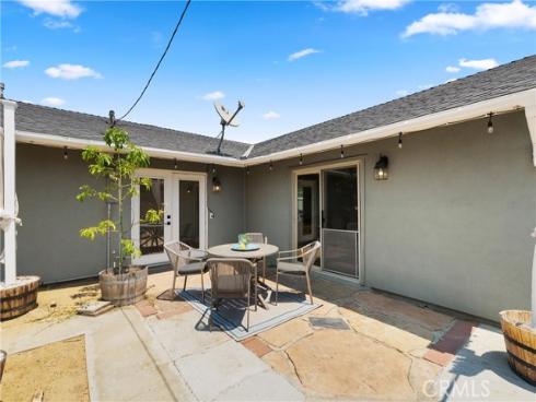 6022 Larchwood Drive, Huntington Beach, CA
