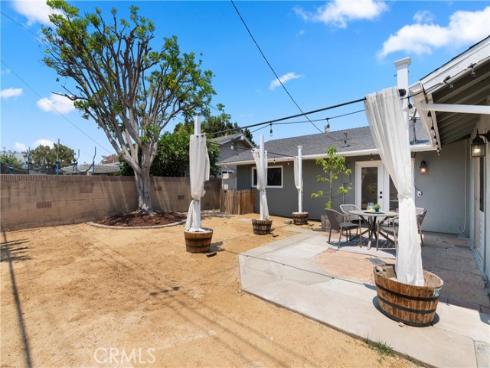 6022 Larchwood Drive, Huntington Beach, CA