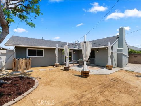 6022 Larchwood Drive, Huntington Beach, CA
