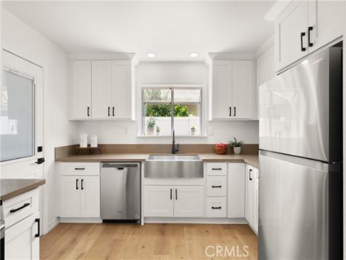 6022 Larchwood Drive, Huntington Beach, CA