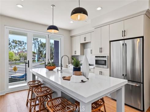 19051 Main 113 Street, Huntington Beach, CA