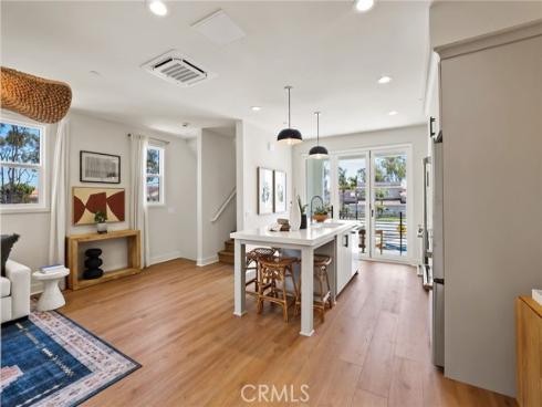 19051 Main 113 Street, Huntington Beach, CA