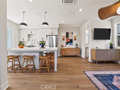 19051 Main 113 Street, Huntington Beach, CA