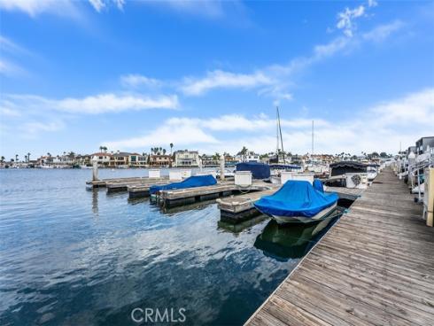 4045  Warner Ave  , Huntington Beach, CA