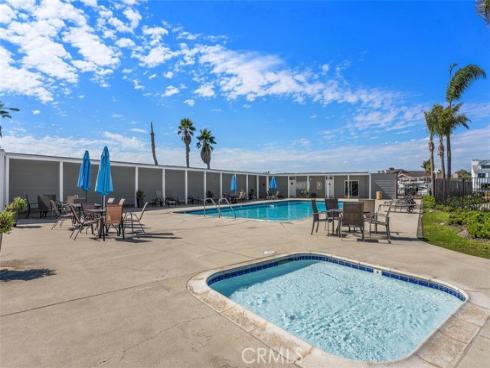 4045  Warner Ave  , Huntington Beach, CA