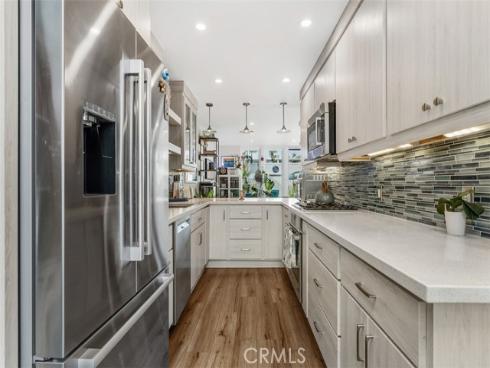 4045  Warner Ave  , Huntington Beach, CA