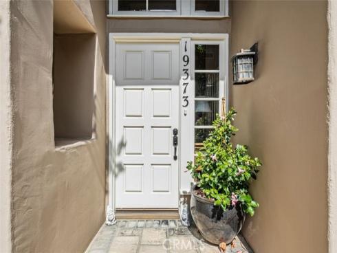 19373  Peachtree  , Huntington Beach, CA