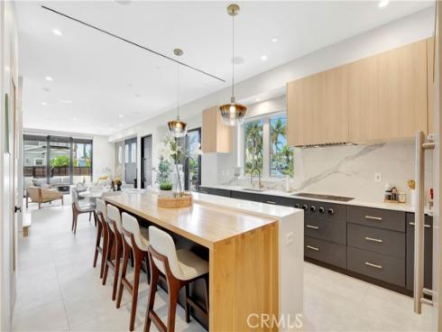 620  Huntington Street  , Huntington Beach, CA