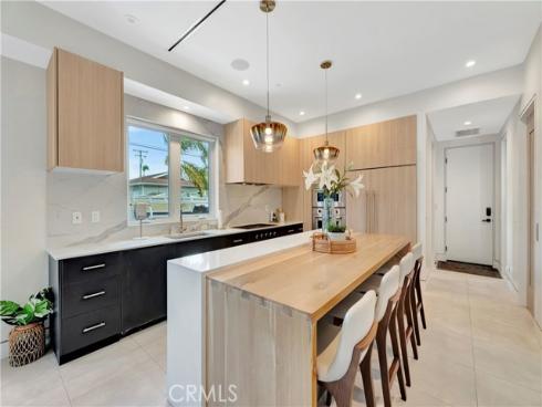 620  Huntington Street  , Huntington Beach, CA