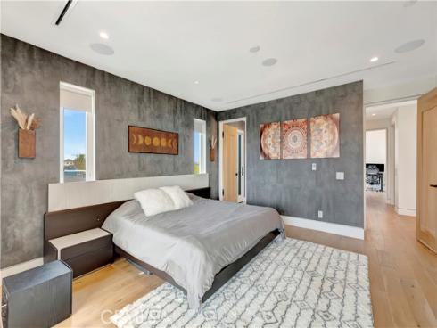 620  Huntington Street  , Huntington Beach, CA