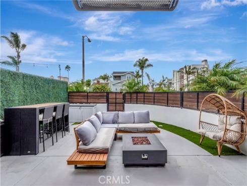 620  Huntington Street  , Huntington Beach, CA