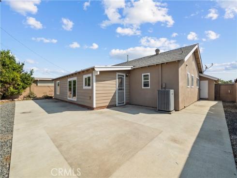 17391  Meer   Circle, Huntington Beach, CA