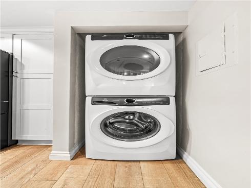 430 Lake 204 Street, Huntington Beach, CA