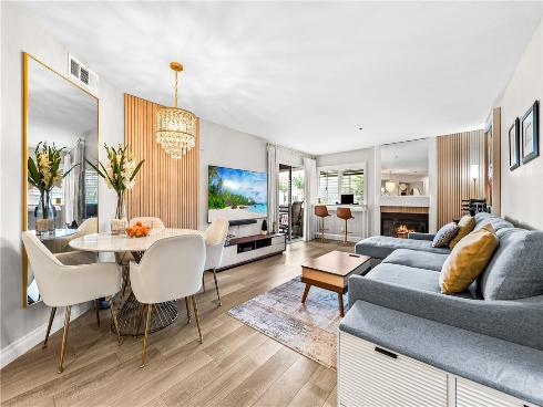 430 Lake 204 Street, Huntington Beach, CA