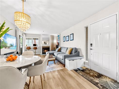 430 Lake 204 Street, Huntington Beach, CA