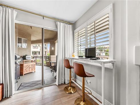 430 Lake 204 Street, Huntington Beach, CA