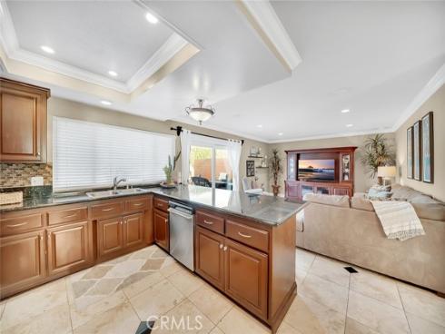 21382  Lemontree  , Huntington Beach, CA