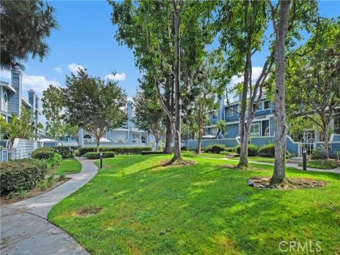 8120  Islandview  C  Circle, Huntington Beach, CA