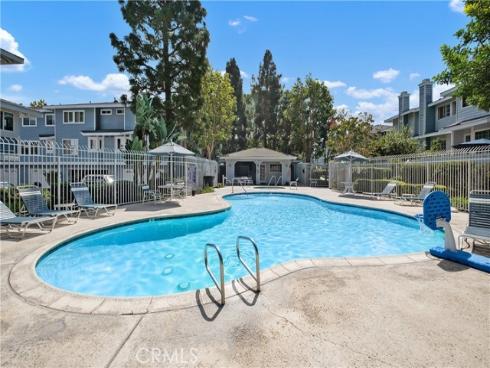 8120  Islandview  C  Circle, Huntington Beach, CA