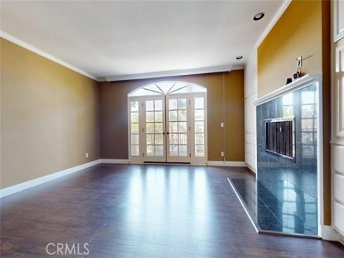 304  18th  , Huntington Beach, CA