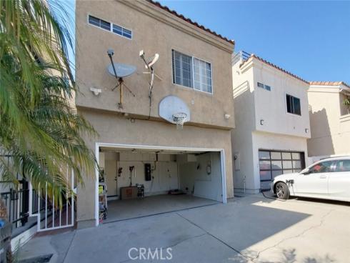 304  18th  , Huntington Beach, CA