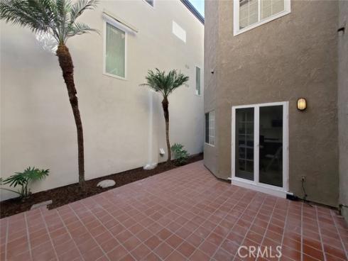 304  18th  , Huntington Beach, CA