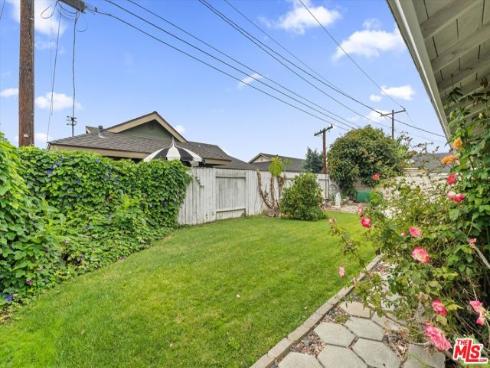 19941  Carmania   Lane, Huntington Beach, CA