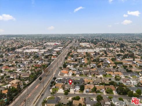 19941  Carmania   Lane, Huntington Beach, CA