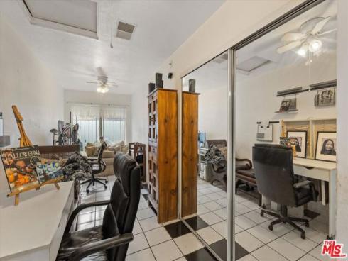 19941  Carmania   Lane, Huntington Beach, CA