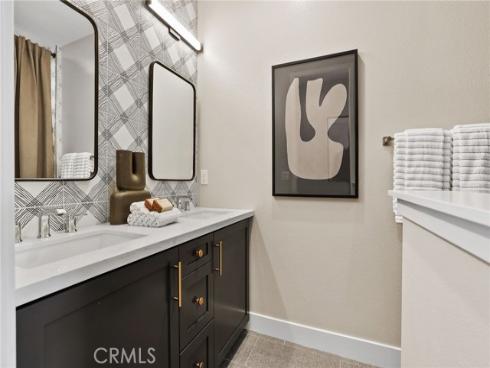 19051  Main  101  Street, Huntington Beach, CA