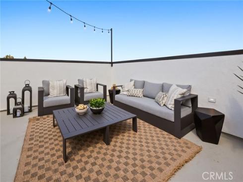 19051  Main  101  Street, Huntington Beach, CA