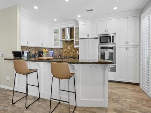 7412 Seabluff 108 Drive, Huntington Beach, CA