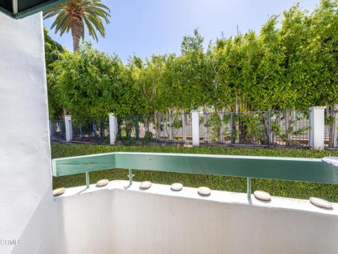 7412 Seabluff 108 Drive, Huntington Beach, CA