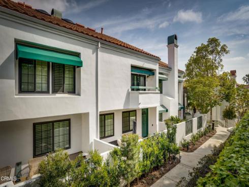 7412 Seabluff 108 Drive, Huntington Beach, CA