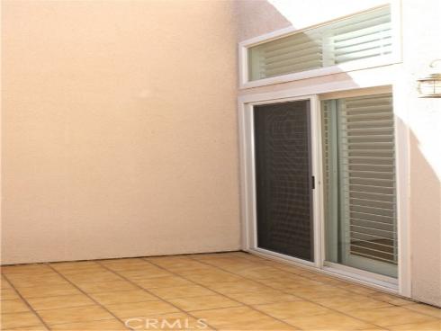 8565  Colusa  906C  Circle, Huntington Beach, CA