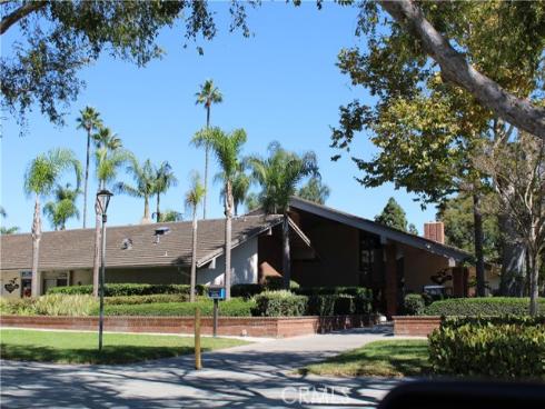 8565  Colusa  906C  Circle, Huntington Beach, CA