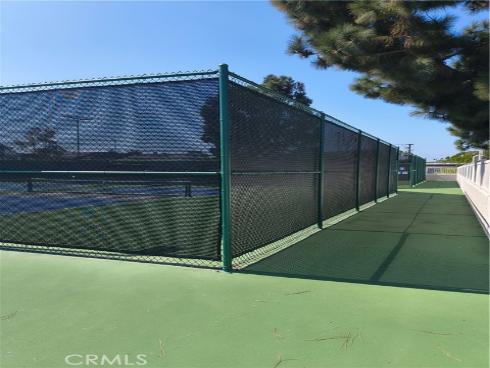 4682  Warner  B102 , Huntington Beach, CA