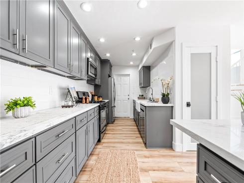 18859  Milos   Circle, Huntington Beach, CA