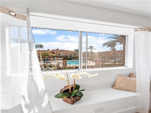 18859  Milos   Circle, Huntington Beach, CA