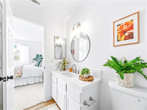 18859  Milos   Circle, Huntington Beach, CA