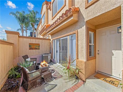 18859  Milos   Circle, Huntington Beach, CA